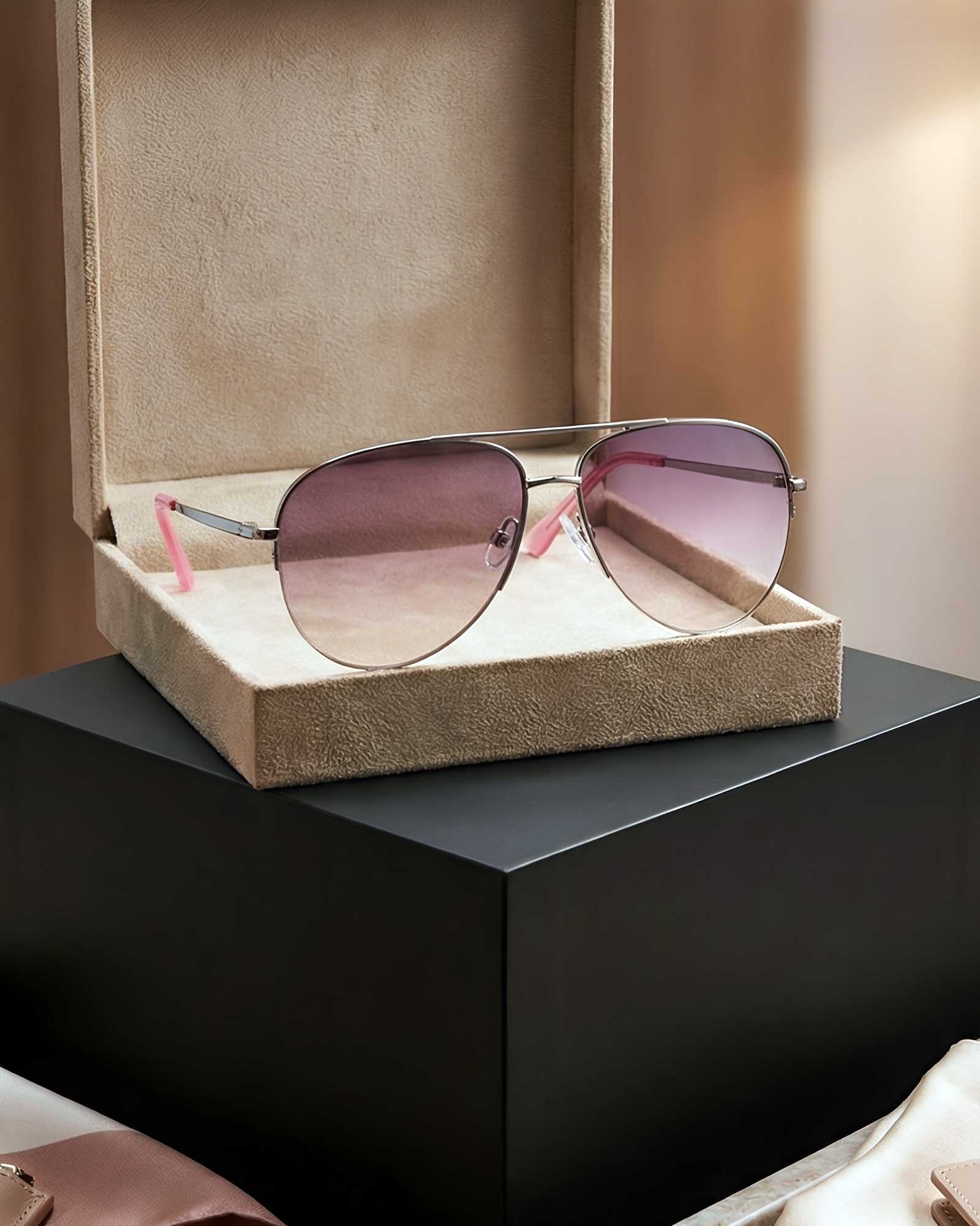 عینک زنانه وارداتی UV400 طرح ری بن